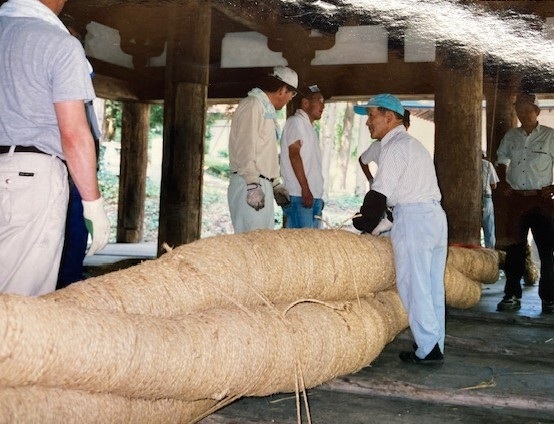 熊野神社 大鳥居 しめ縄 長床