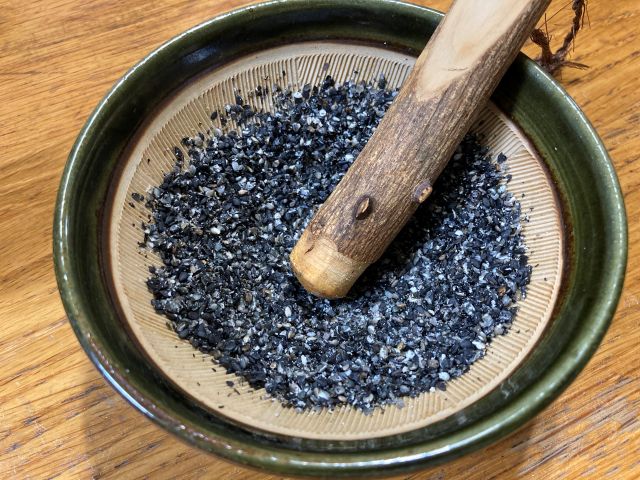 国産 黒ごまを使った料理例